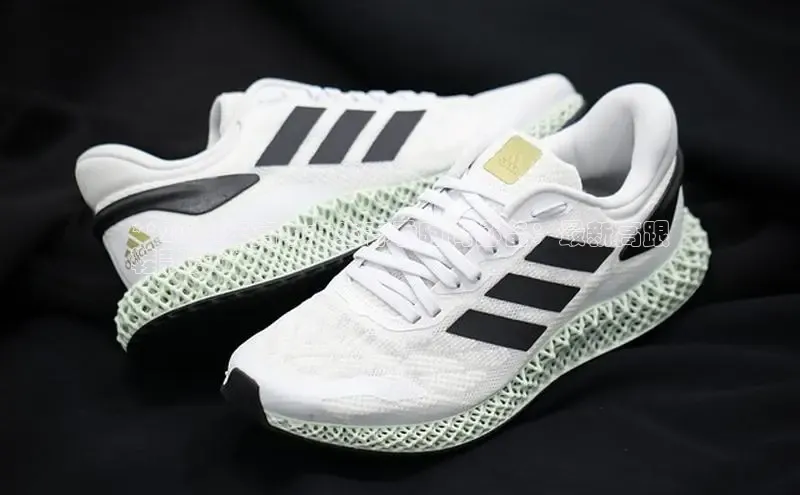 米兰体育app手机下载诸葛科技**2024年高中女生春季时尚必备：最新高跟
鞋款式**