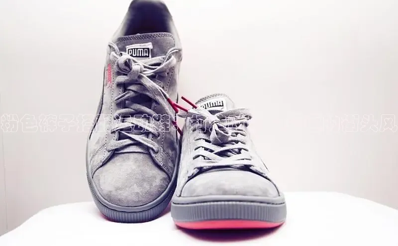 米兰app官网下载最新版一径科技粉色裤子搭配运动鞋：打造时尚又舒适的街头风