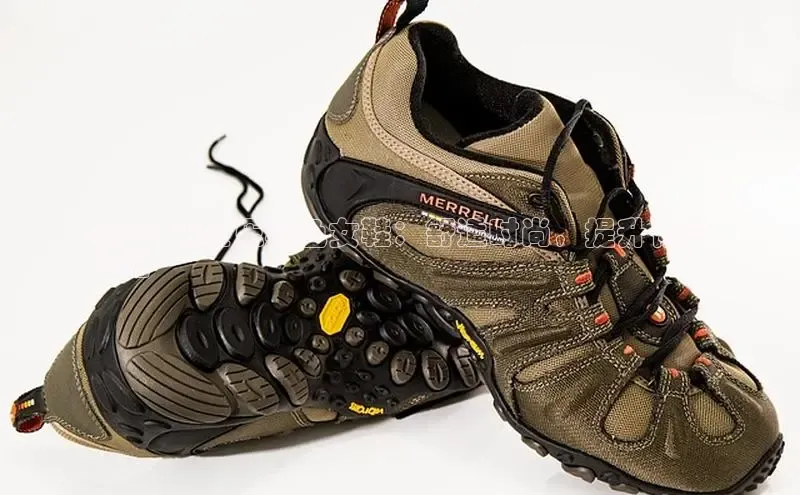 米兰手机版app下载安装宇信科技2024 年斐乐黑色女鞋：舒适时尚，提升你的
风格